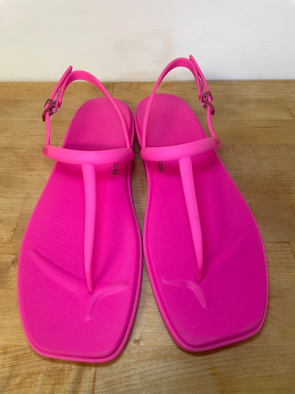 Crocs Women's Miami Thong Flip hot pink sandals size 11 - Picture 2 of 16